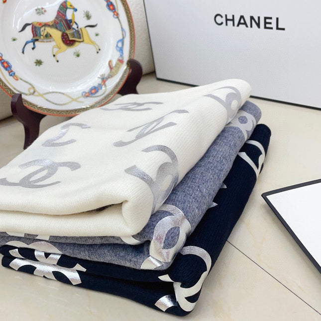 SCARF 190 CM IN WHITE CASHMERE WITH SILVER LOGO 401169