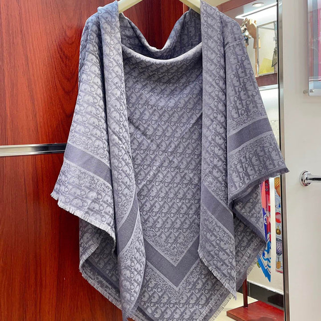 SQUARE SCARF 140 CM IN COOL GRAY WOOL AND SILK  408661