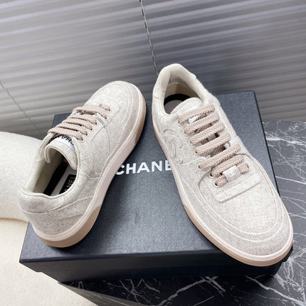 TRAINER SHOES IN ECRU TAN WOOL FABRIC