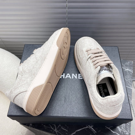 TRAINER SHOES IN ECRU TAN WOOL FABRIC
