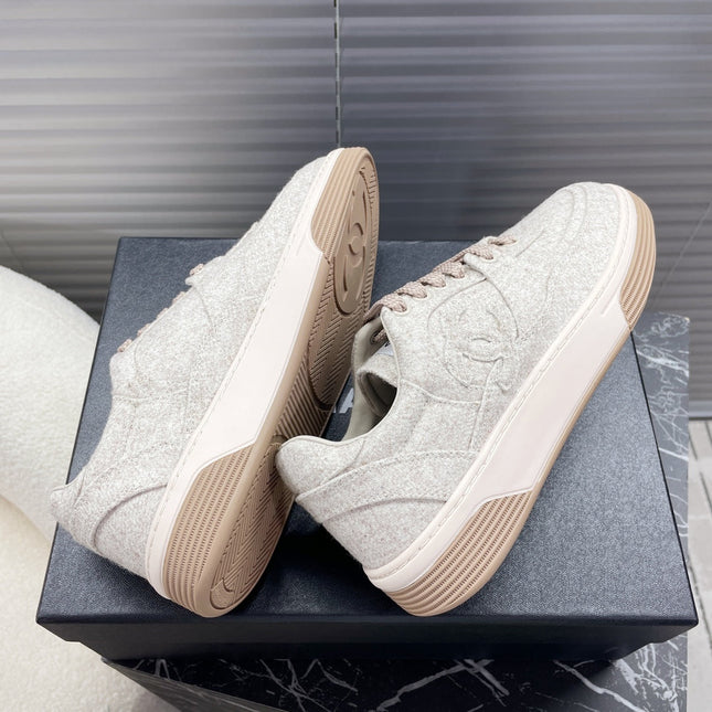 TRAINER SHOES IN ECRU TAN WOOL FABRIC