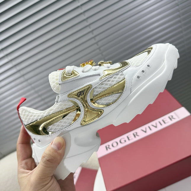 VIV' ON THE RUN SNEAKERS IN GOLD PATENT CALFSKIN AND WHITE FABRIC