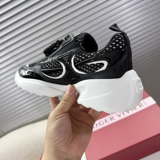 VIV' ON THE RUN SNEAKERS IN BLACK PATENT CALFSKIN AND FABRIC
