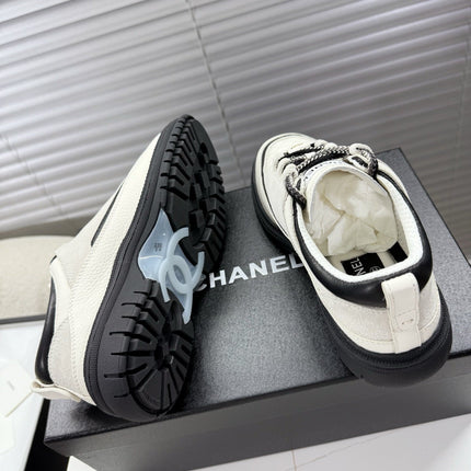 CHANEL 25S SNEAKERS 35MM IN WHITE CALFSKIN
