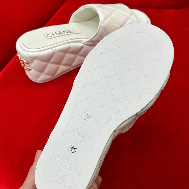CC WEDGE HEELS WHITE LAMBSKIN