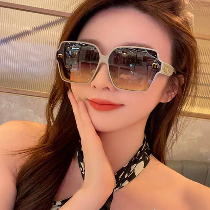 RUNWAY SQUARE SUNGLASSES 51130 IN ACETATE