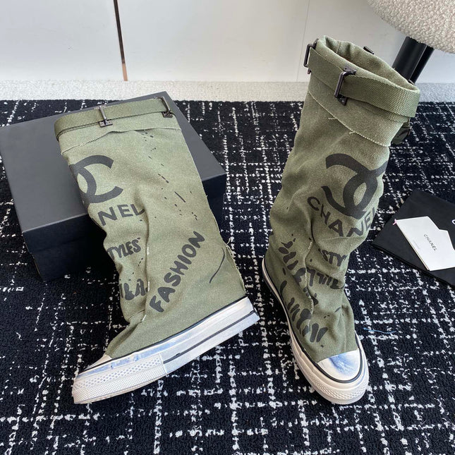 HIGH BOOTS IN ARMY GREEN CANVAS