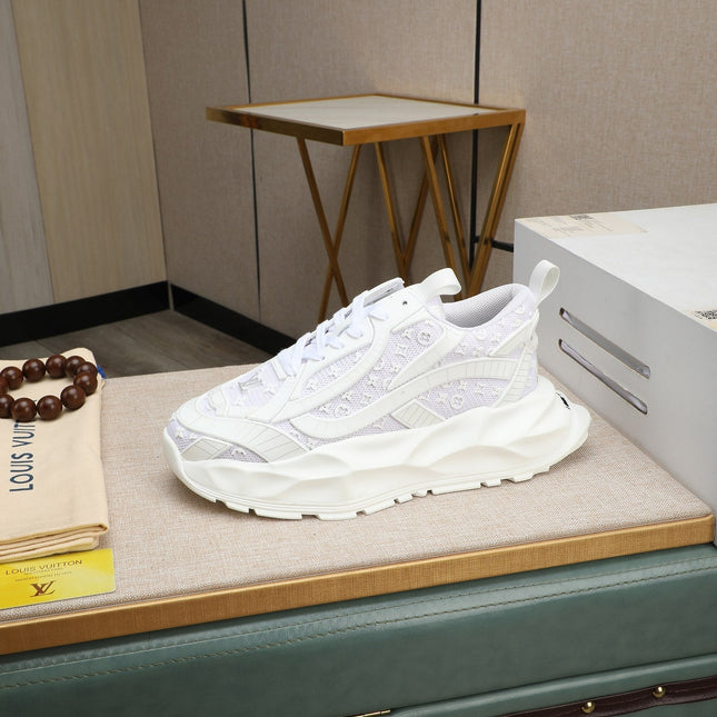 LV TRAINER IN WHITE CALFSKIN AND BREATHABLE MESH