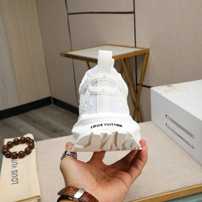 LV TRAINER IN WHITE CALFSKIN AND BREATHABLE MESH