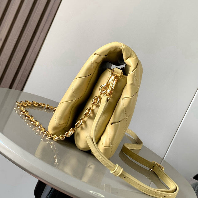 LOEWE 25S PUFFER GOYA BAG 23 IN LIGHT YELLOW NAPPA LAMBSKIN
