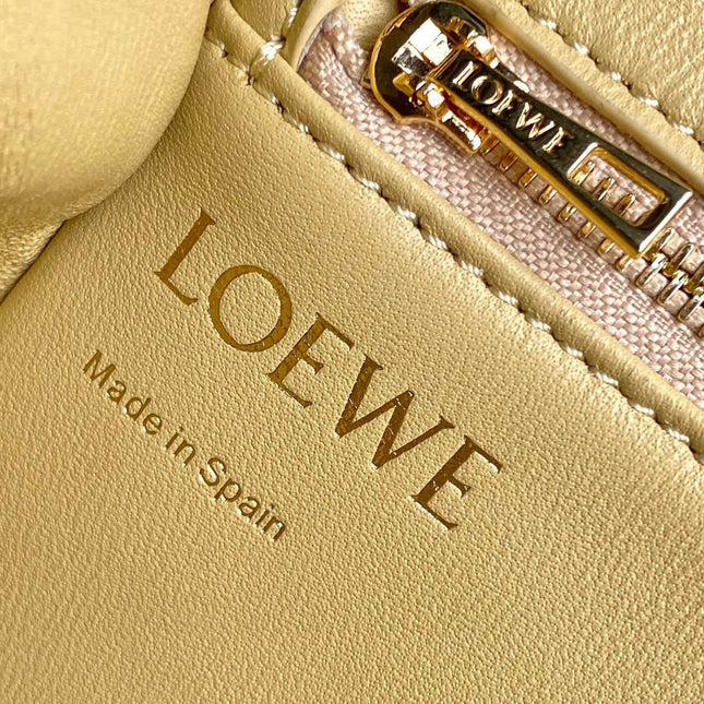 LOEWE 25S PUFFER GOYA BAG 20 IN LIGHT YELLOW NAPPA LAMBSKIN