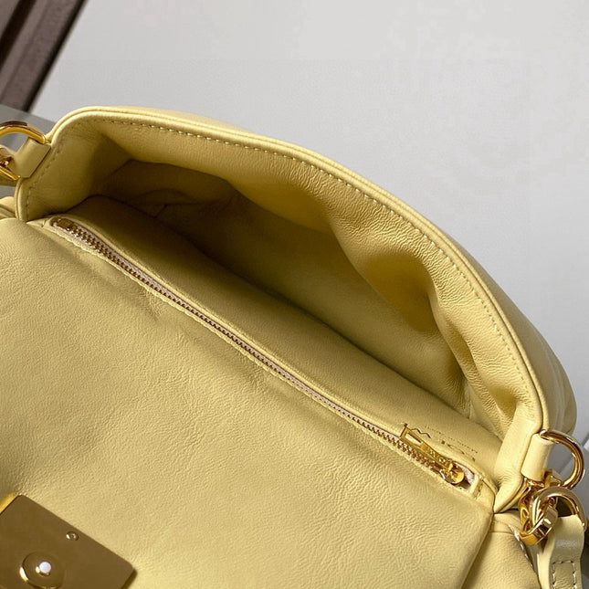 LOEWE 25S PUFFER GOYA BAG 20 IN LIGHT YELLOW NAPPA LAMBSKIN