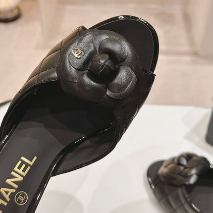 Double C New Camellia High Heel Black