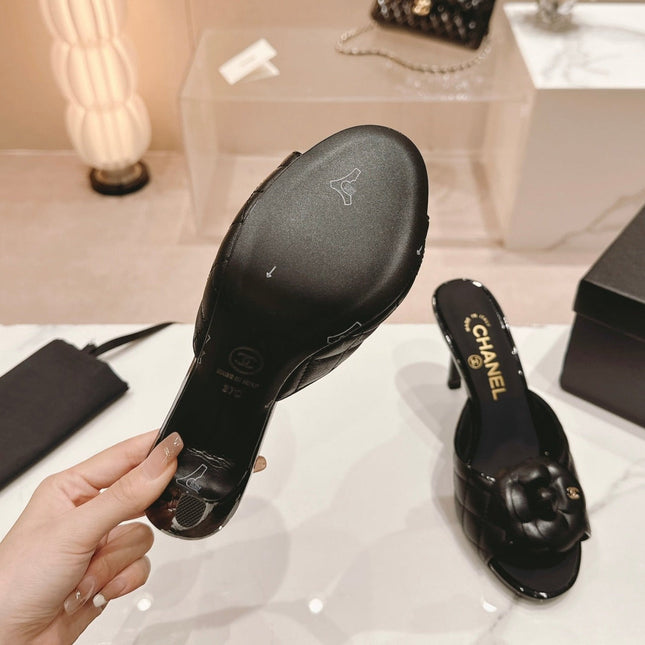 Double C New Camellia High Heel Black