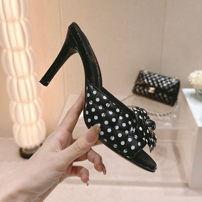 Double C New Camellia High Heel Black/White Caro