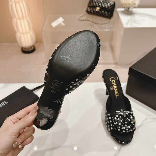 Double C New Camellia High Heel Black/White Caro