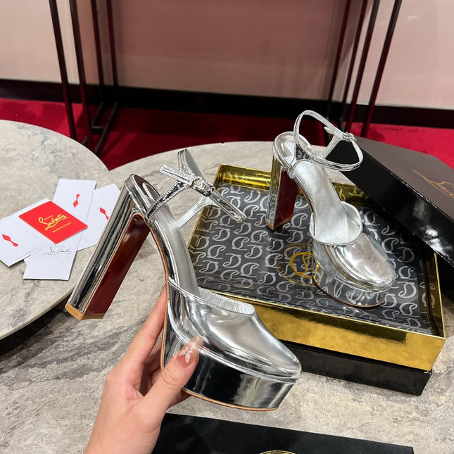 LOO PUMPS 130MM IN SILVER-TONE PATENT CALFSKIN