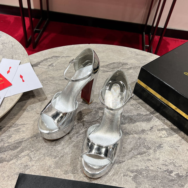 SANDALOO PLATFORM SANDALS 130MM IN SILVER-TONE METALLIC LEATHER