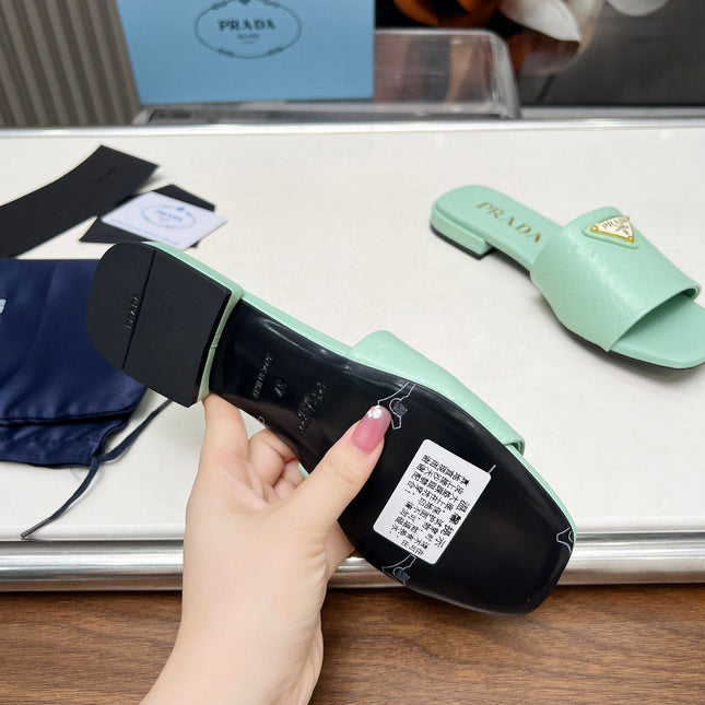 PRA SAFFIANO PATENT SLIDES OSTRICH MOTIF SEAFOAM CALFSKIN