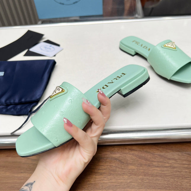 PRA SAFFIANO PATENT SLIDES OSTRICH MOTIF SEAFOAM CALFSKIN