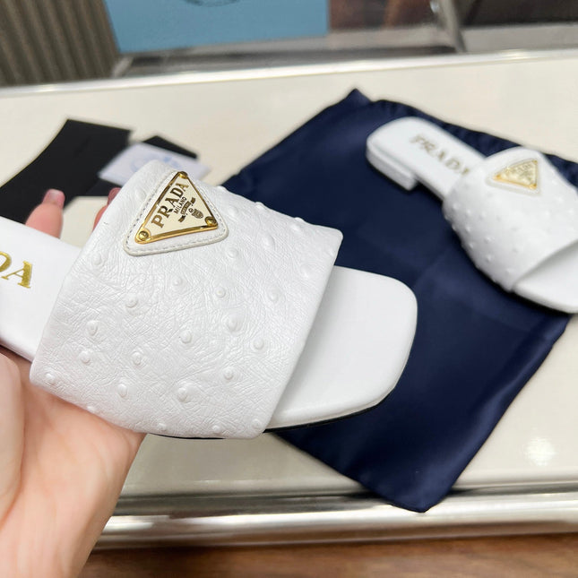 PRA SAFFIANO PATENT SLIDES OSTRICH MOTIF WHITE CALFSKIN