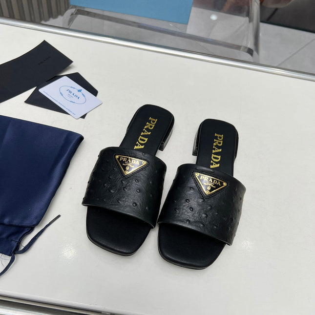 PRA SAFFIANO PATENT SLIDES OSTRICH MOTIF BLACK CALFSKIN