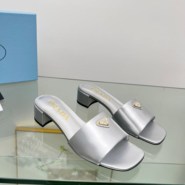 PRA EMBROIDERED SLIDES 40 SILVER CALFSKIN