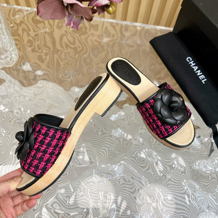 PLATFORM SLIPPERS WITH FLOWER IN BARBIE PINK MIX BLACK LAMBSKIN