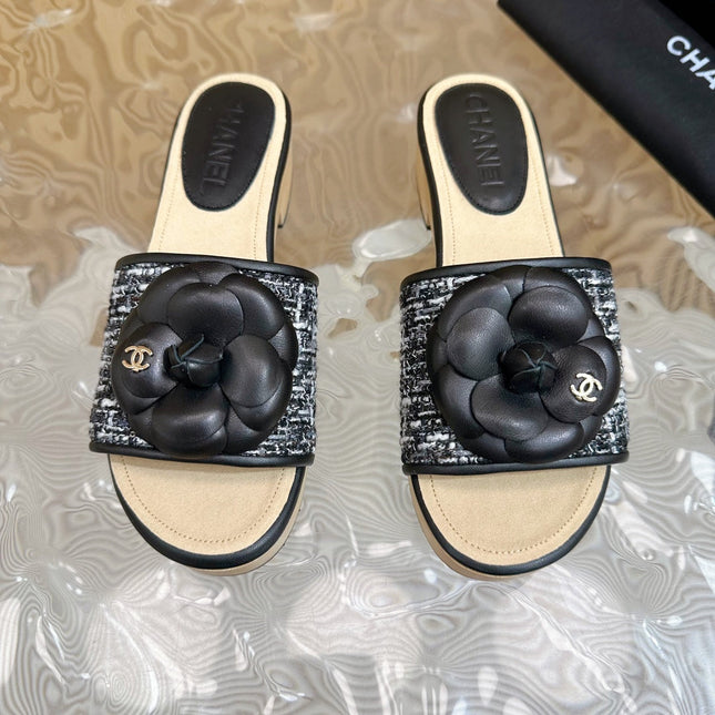 PLATFORM SLIPPERS WITH FLOWER IN BLACK LAMBSKIN