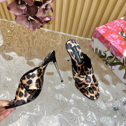 DG 100MM IN BEIGE FOOTWEAR – LEOPARD PRINT SATIN MULES