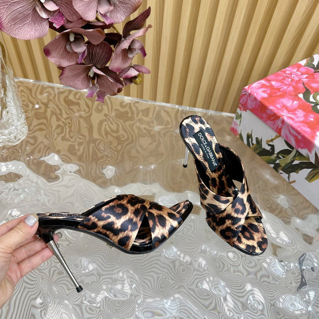 DG 100MM IN BEIGE FOOTWEAR – LEOPARD PRINT SATIN MULES