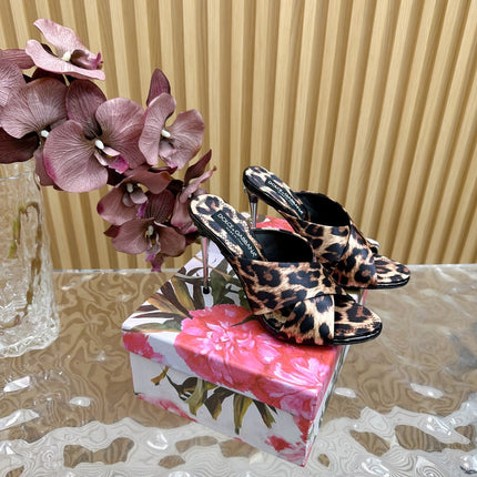 DG 100MM IN BEIGE FOOTWEAR – LEOPARD PRINT SATIN MULES