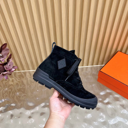 HM 25S KOOLER ANKLE BOOTS IN BLACK SUEDE