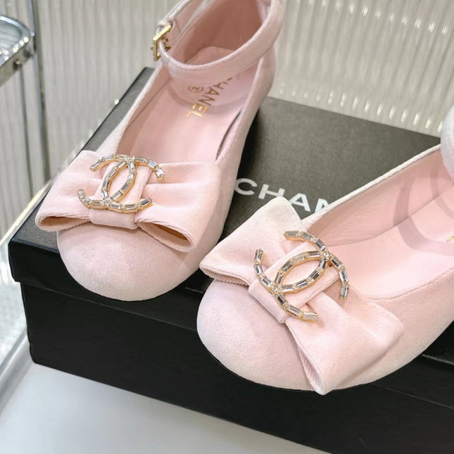 BOW MARY JANE SHOES IN PASTEL PINK VELVET