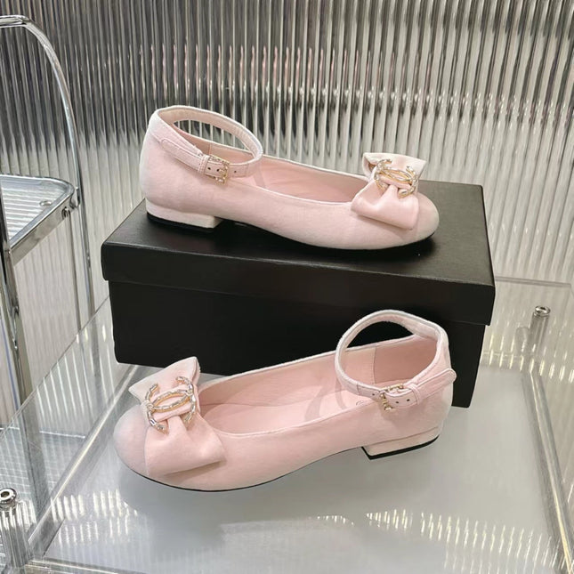 BOW MARY JANE SHOES IN PASTEL PINK VELVET