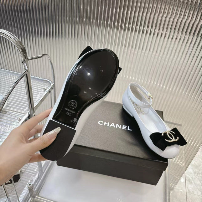 BOW MARY JANE SHOES IN WHITE LAMBSKIN