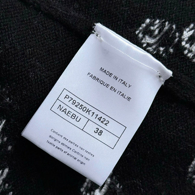 Chanel 25P Cardigan Black Mix White Cashmere 237301