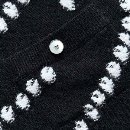 Chanel 25P Cardigan Black Mix White Cashmere 237301