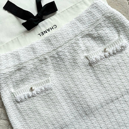 Chanel 25P Mini Skirt White Tweed 237298