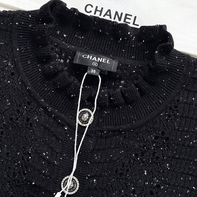 CHANEL SWEATER STYLE 82