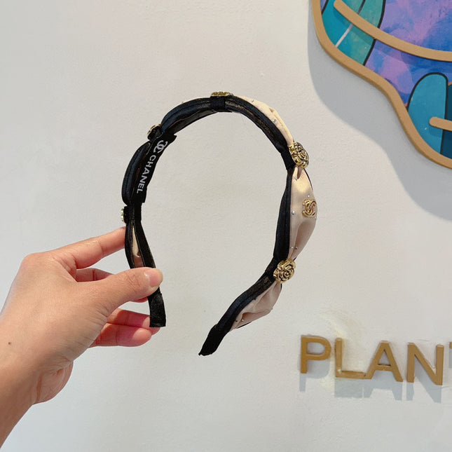 LIGHT PINK SILK HAIRBAND 410836