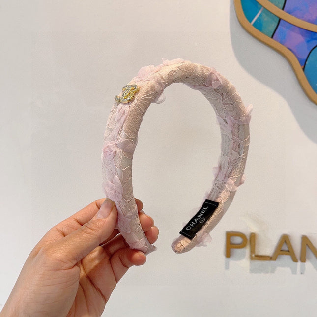 LIGHT PINK FABRIC WITH ROSE LACE TRIM HAIRBAND 414413