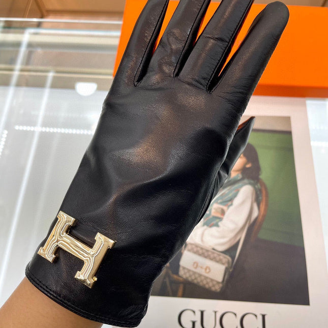 TOUCHSCREEN GLOVES IN BLACK LAMBSKIN WITH CASHMERE LINING