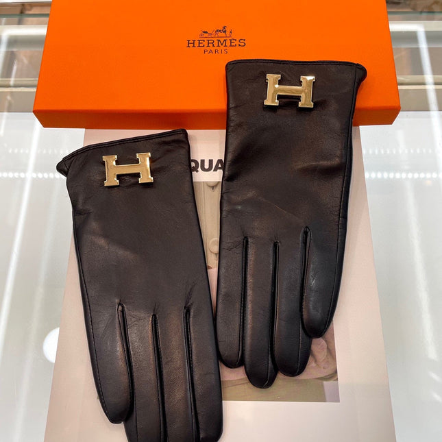 TOUCHSCREEN GLOVES IN BLACK LAMBSKIN WITH CASHMERE LINING
