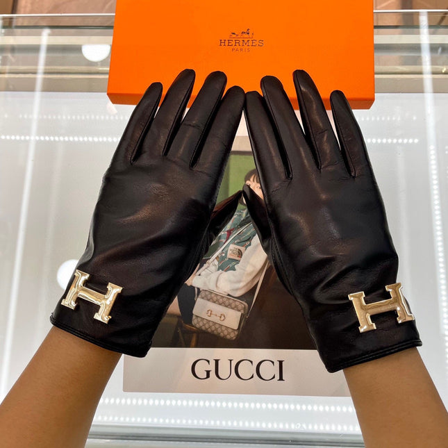 TOUCHSCREEN GLOVES IN BLACK LAMBSKIN WITH CASHMERE LINING