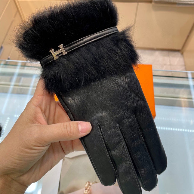 GLOVES WITH H LETTER IN BLACK SHEEPSKIN AND LAMB FUR 409344