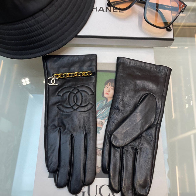 GLOVES IN BLACK LAMBSKIN GOLD HARDWARE 463837