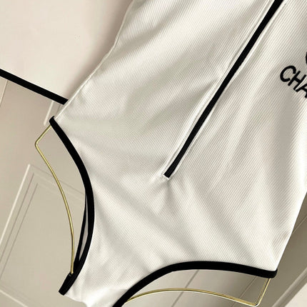 CC BIKINI SWIMSUIT SET IN WHITE AND BLACK TRIM 604254