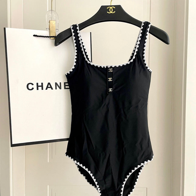 CC BIKINI SWIMSUIT SET IN BLACK AND WHITE TRIM 622173