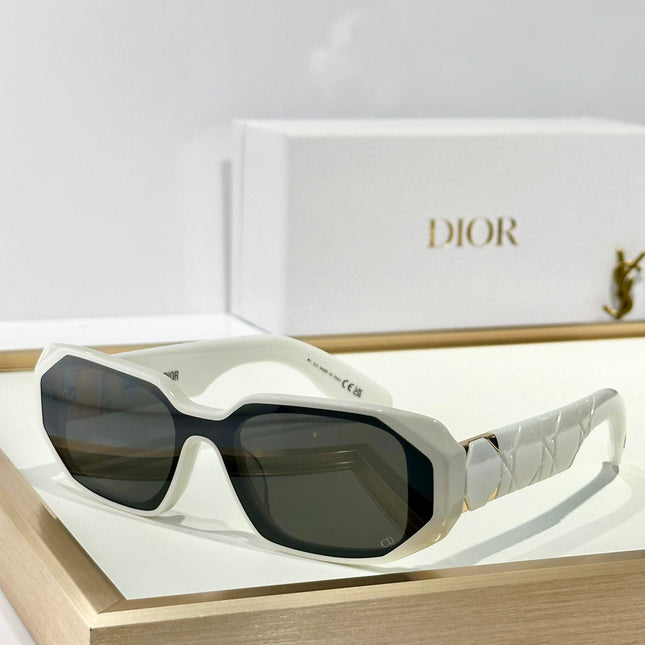 MONTAIGNE SUNGLASS LABY99.22 A3I IN ACETATE